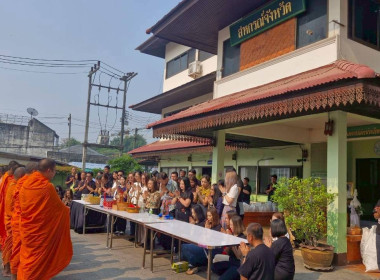 พิธีทำบุญตักบาตร ... พารามิเตอร์รูปภาพ 22
